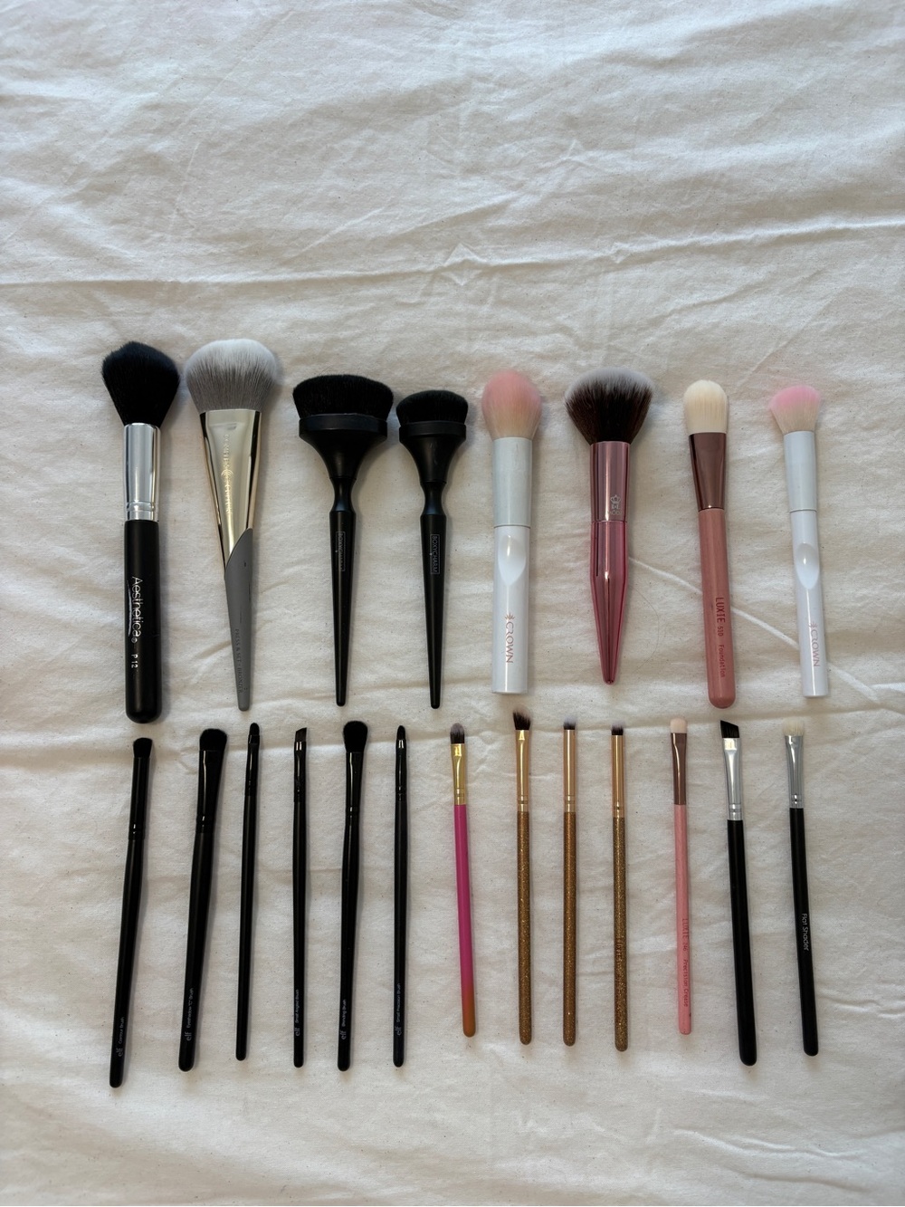 Makeup Brush Assortment – Face + Eye Brushes